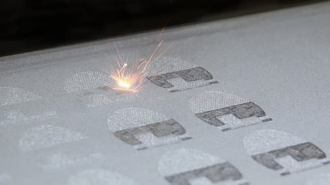 DMLS 金屬 3D 列印:支撐、方向與加工餘量